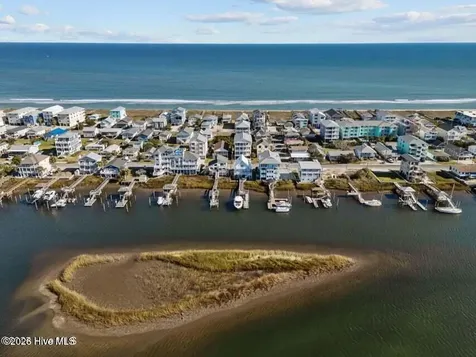 1102 Canal Drive Carolina Beach NC 28428