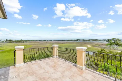 2541 Mariners Way SE Southport NC 28461