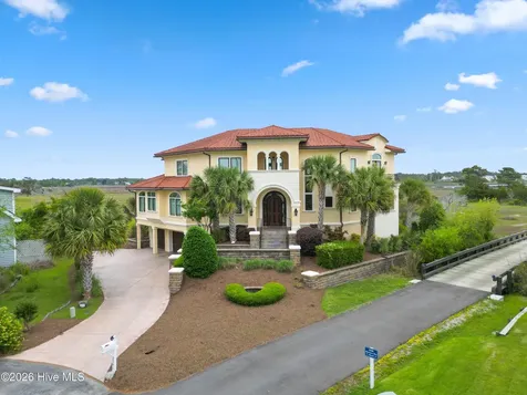 2541 Mariners Way SE Southport NC 28461