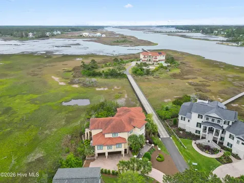 2541 Mariners Way SE Southport NC 28461