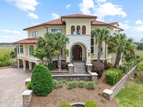 2541 Mariners Way SE Southport NC 28461