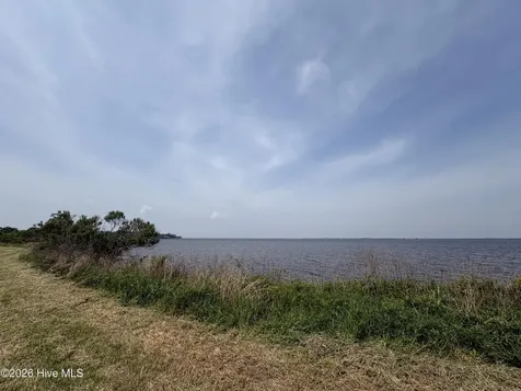 102 Haley Point Elizabeth City NC 27909