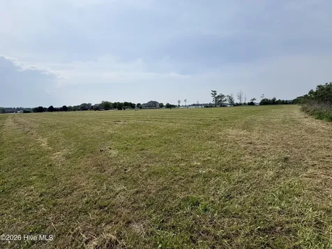 102 Haley Point Elizabeth City NC 27909