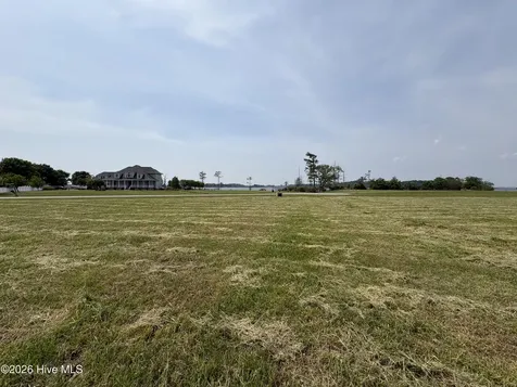 102 Haley Point Elizabeth City NC 27909