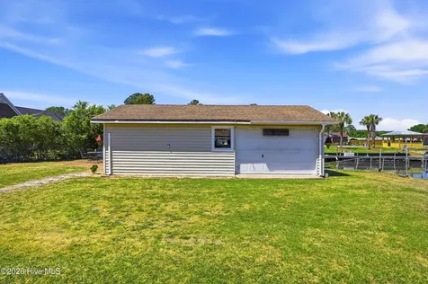 109 Gull Drive Sneads Ferry NC 28460