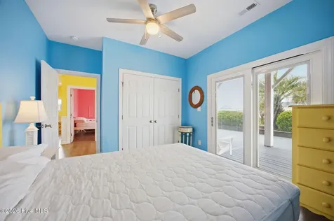 100 9th Street Emerald Isle NC 28594