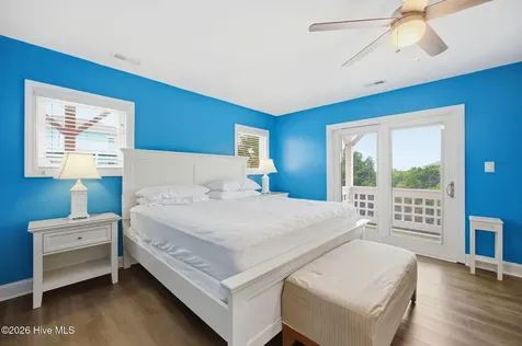 100 9th Street Emerald Isle NC 28594