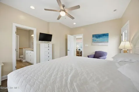 100 9th Street Emerald Isle NC 28594