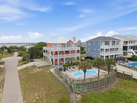 100 9th Street Emerald Isle NC 28594