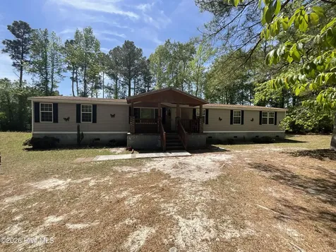 1220 Saint Johns Church Road Hampstead NC 28443