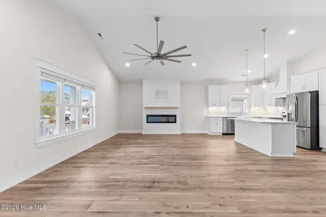 106 NE 41st Street Oak Island NC 28465
