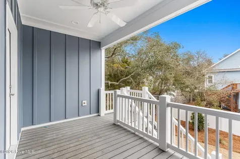 106 NE 41st Street Oak Island NC 28465