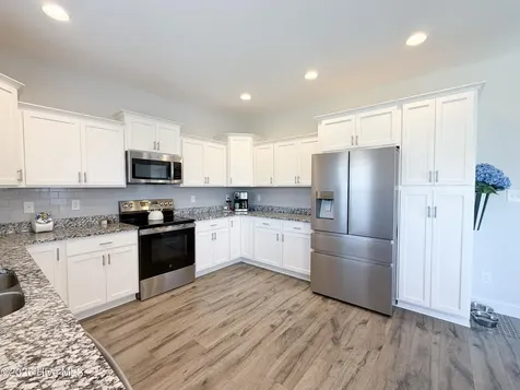 466 Pebble Shore Drive Sneads Ferry NC 28460