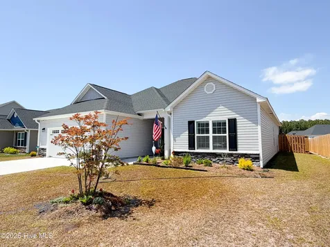 466 Pebble Shore Drive Sneads Ferry NC 28460