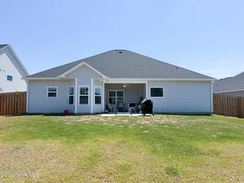 466 Pebble Shore Drive Sneads Ferry NC 28460