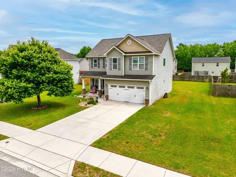 713 Oleander Street Jacksonville NC 28540