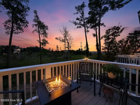 211 River Gate Lane Wilmington NC 28412