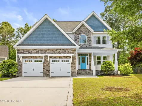 122 Yacht Basin Landing Hampstead NC 28443