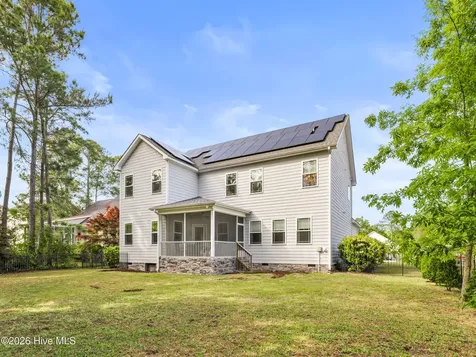 122 Yacht Basin Landing Hampstead NC 28443