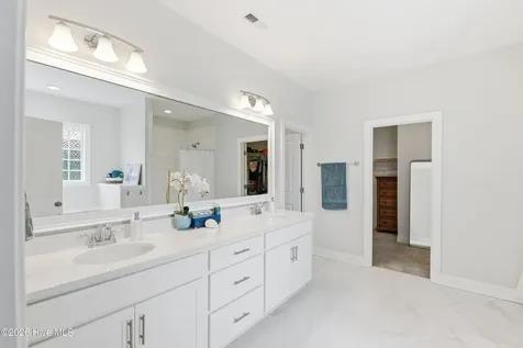 99 W Abaco Way Hampstead NC 28443