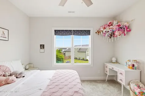 99 W Abaco Way Hampstead NC 28443