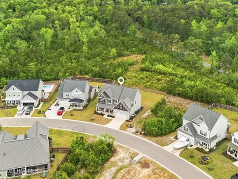99 W Abaco Way Hampstead NC 28443