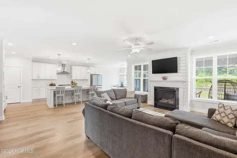 99 W Abaco Way Hampstead NC 28443