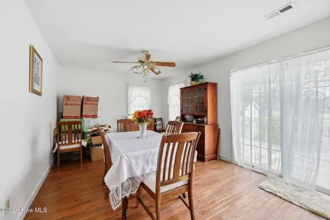 303 Dobbs Street Hertford NC 27944