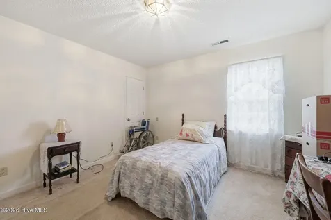 303 Dobbs Street Hertford NC 27944