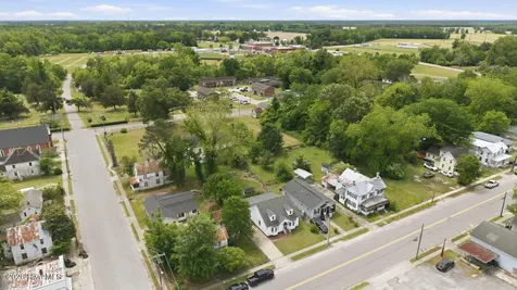 303 Dobbs Street Hertford NC 27944