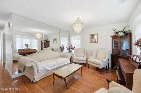 303 Dobbs Street Hertford NC 27944