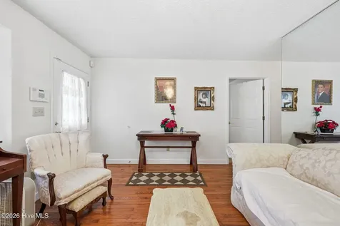 303 Dobbs Street Hertford NC 27944
