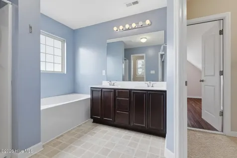 162 Rosemary Avenue Hubert NC 28539