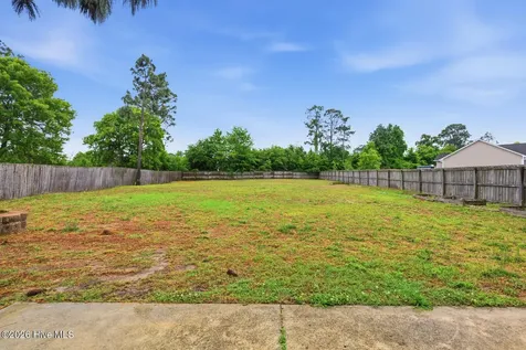 162 Rosemary Avenue Hubert NC 28539