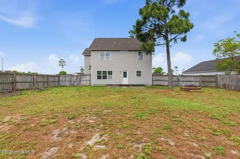 162 Rosemary Avenue Hubert NC 28539