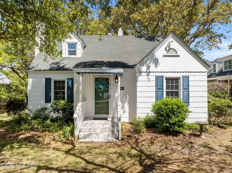 2205 Front Street Beaufort NC 28516