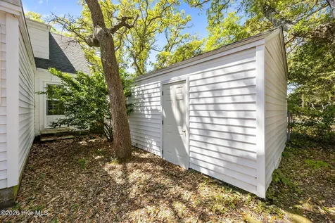 2205 Front Street Beaufort NC 28516