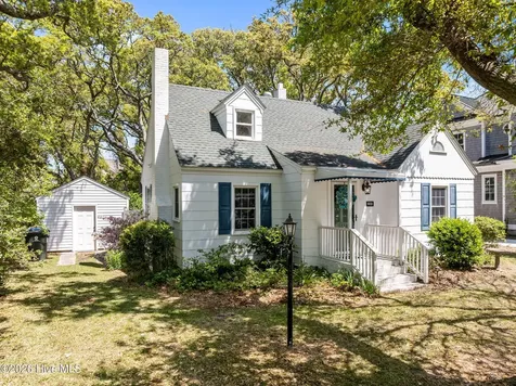 2205 Front Street Beaufort NC 28516