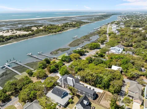 2205 Front Street Beaufort NC 28516