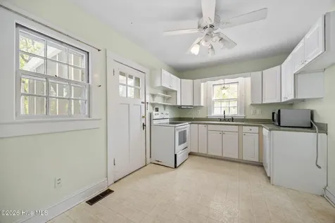 2205 Front Street Beaufort NC 28516