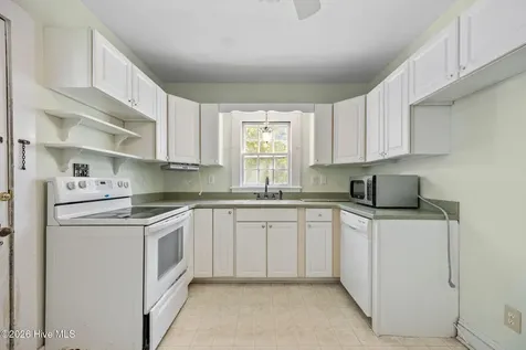 2205 Front Street Beaufort NC 28516