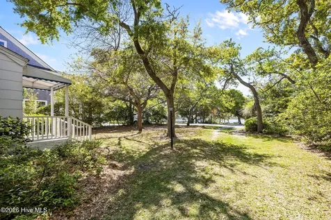 2205 Front Street Beaufort NC 28516