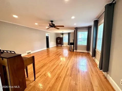 2106 Southview Drive Greenville NC 27858