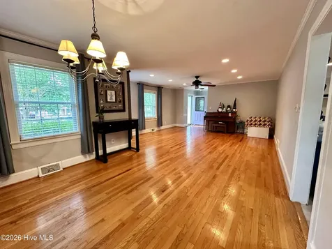 2106 Southview Drive Greenville NC 27858
