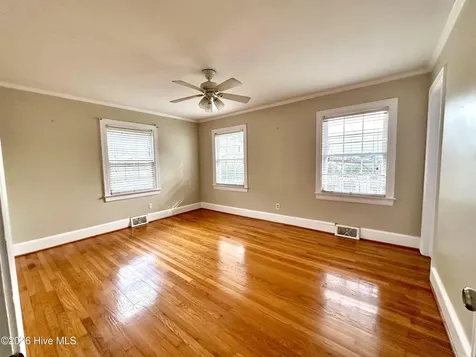2106 Southview Drive Greenville NC 27858