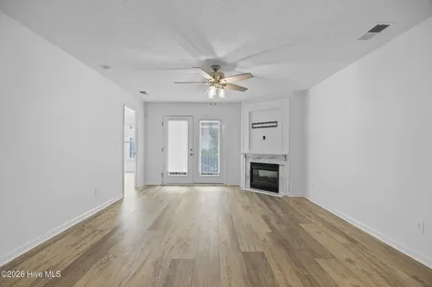 5006 Hunters Trail Wilmington NC 28405