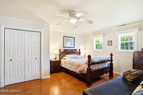 2051/2061 Dawson Cabin Road Jacksonville NC 28540