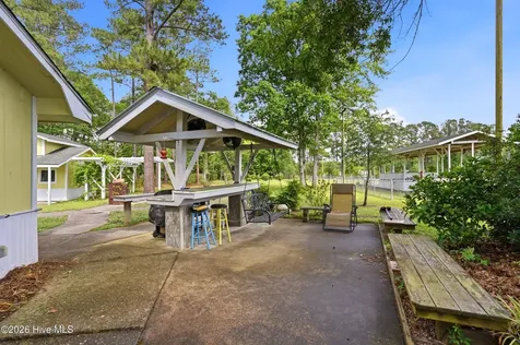 2051/2061 Dawson Cabin Road Jacksonville NC 28540
