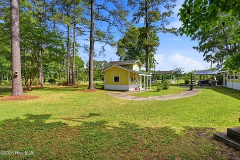 2051/2061 Dawson Cabin Road Jacksonville NC 28540