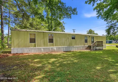 2051/2061 Dawson Cabin Road Jacksonville NC 28540